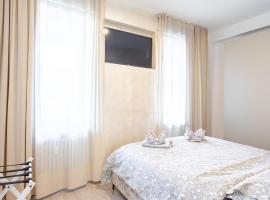 Teatro Romano Suites - Francesca, self-catering accommodation sa Trieste