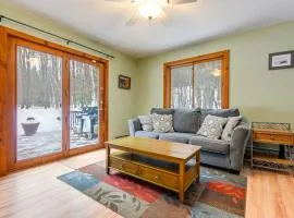 7 Mi to Mt Snow Resort Family Home with Fire Pit!