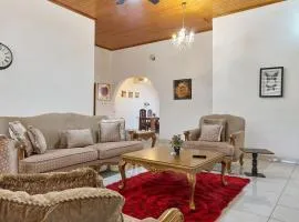 Beautiful Family Home at Emefs Lagoon View Estate Lashibi