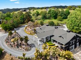Woodhouse Mountain Lodge, khách sạn ở Warkworth