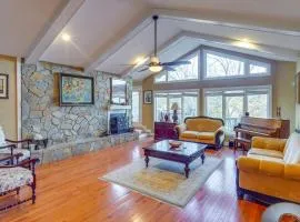Spacious Lakefront Apt with Deck in Fayetteville!