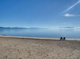 Walk to Beach Mourelatos Lakeshore Resort Condo!