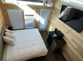 061A Brand New Cozy Cabin with Loft & King bed near Grand Canyon South Rim