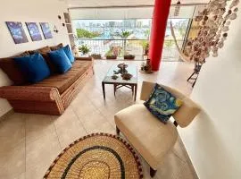 Las Casitas en el Malecón de Salinas