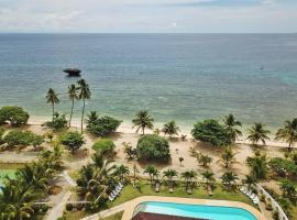 Gold View Beachfront Resort, spa hotel in Timbaon