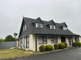 Academy Lodge Motel