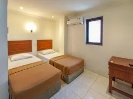 D Hans Hotel Syariah RedPartner near Wisata Religi Sunan Ampel Surabaya