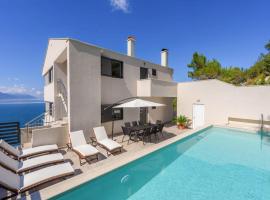 Stunning Home In Blace With Wifi โรงแรมในบลัตเซ