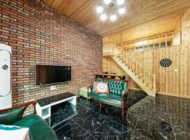 Gapyeong Twelve Pension