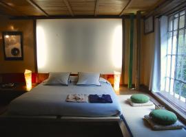 Minshuku Chambres d'hôtes japonaises, bed and breakfast v destinaci Thiers