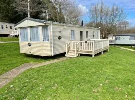3 Bedroom Caravan KG37, Dog Friendly, Shanklin, Isle of Wight