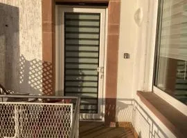 Petit studio meublé