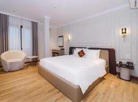Lam Anh Hotel 8 Ngoại Giao Đoàn BT3-10, khách sạn ở Hà Nội