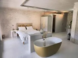 BestPlaceEver- Luxury Loft Apartment