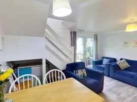 46 Strawberry Hill, Tolroy Manor