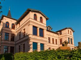 Upstalsboom Koserow Boutique Hotel und Apartments, hotel com estacionamento em Ostseebad Koserow