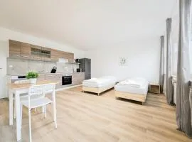 Tolstov Apartments - Studio Apartment with Balcony - 25 Min Messe DUS