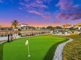 Casa Azul - Waterfront, Hot Tub, Sauna, Heated Pool, Mini Golf, Arcade