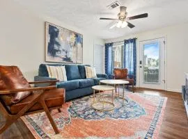New 4BR 4BA AU Oasis 2 Mins to Downtown & Stadium Sleeps 10