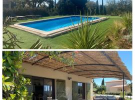 Les Terra Rossa, Villa contemporaine proche Lacs et Gorges du Verdon, hotel en Aups