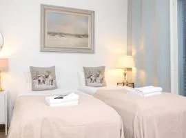 Arctic Holiday Suite