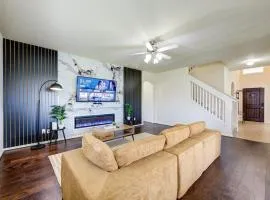 Elegant Retreat at Katy Houston, 2330 sf, 4 Bedroom 2 and Half Baths, Game Room, King Bed, BBQ, Located near Katy Asian Town, Typhoon Waterpark