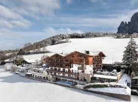 Hotel Emmy - five elements