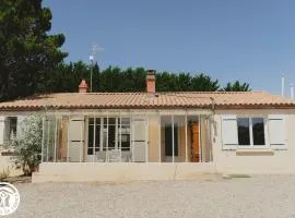Gîte avec jeux et terrasse à La Guittière - FR-1-426-567