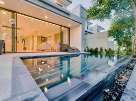 "BRG GOLF CLUB" - Danang Private Pool Villa 3 Bedrooms #1, hotel en Da Nang