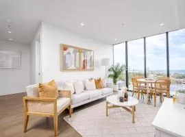 Luxury Bay View Apartment