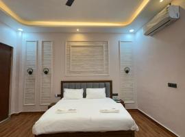 Rajpal Hotels, hotel a Orai
