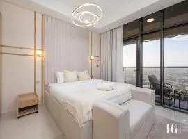 Sky-High Aykon City Studio