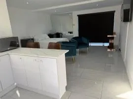 Humewood Gardens Private Suite