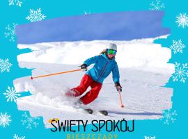 Święty Spokój Bieszczady 782-047-324, hotel in Ustrzyki Dolne