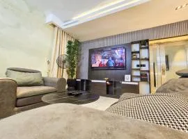 4 bed duplex in prime location