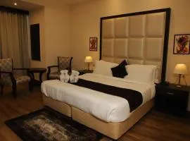 Aar Kay Inn & Suites
