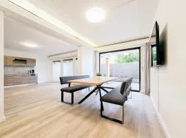 Tolstov Apartments - 3 Room Apartment with Terrace - 25 min Messe DUS