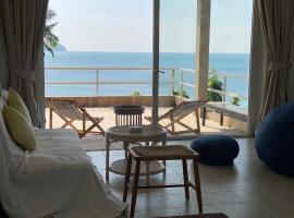 Baan Jai Dee Beach Front Hotel, hotel v destinaci Wok Tum