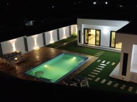 K Villas, ξενοδοχείο σε Kinyasini