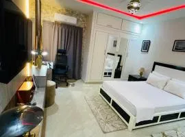 Entire Villa Garden Wi-Fi Near Beach