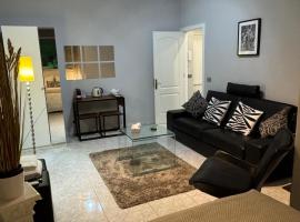 Basement Apartment Studio, hotel in San Bartolomé de Tirajana