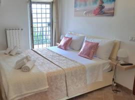 Appartamento la casa di Mary Anguillara Sabazia-Lago,Relax e Roma a portata di treno, hotel en Anguillara Sabazia