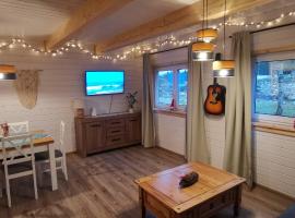 FreeDom House, cabin in Dolina