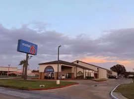 Motel 6 La Porte, TX