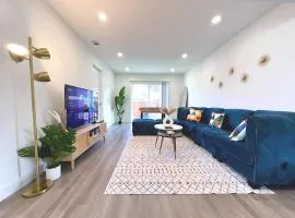 Molivu Homes 3BR - Newly Remodel, KingBed, Yard, Gym