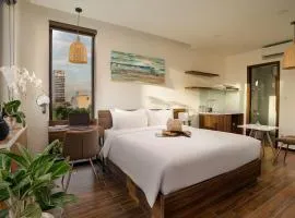 Dragon View Riverside Hotel by Haviland