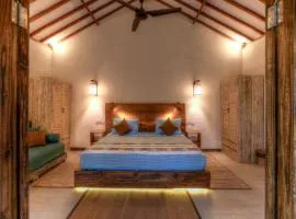 Hammerhead Villa, SHOTI Gili