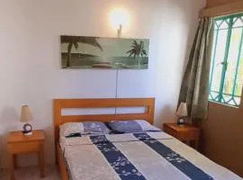 Les Oies Cozy 2-Bedroom Retreat near beach