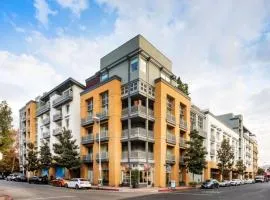 Sunset Duo 2 bedroom Charm with FREE Parking