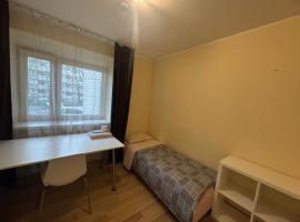 Cozy Private Room by Tallinn Old Town, hostel en Tallin